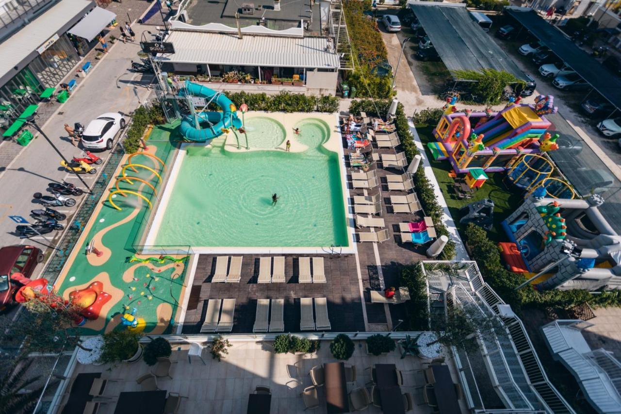 Trevi Family Resort カットーリカ エクステリア 写真